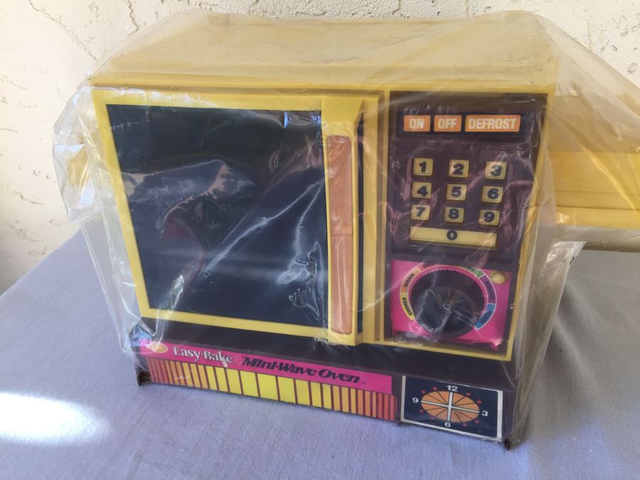 Easy-Bake Mini-Wave Oven Betty Crocker Kenner 1978 [Photo 7]