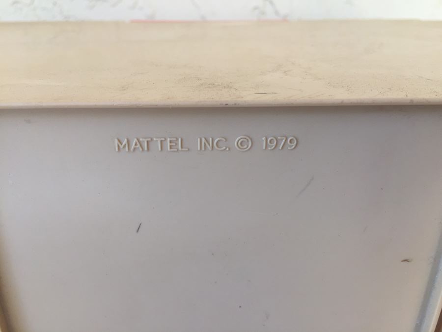 Hot Wheels Service Center Legs Are Missing And Some Of The Stickers Have Come Off Mattel 1979 [Photo 5]