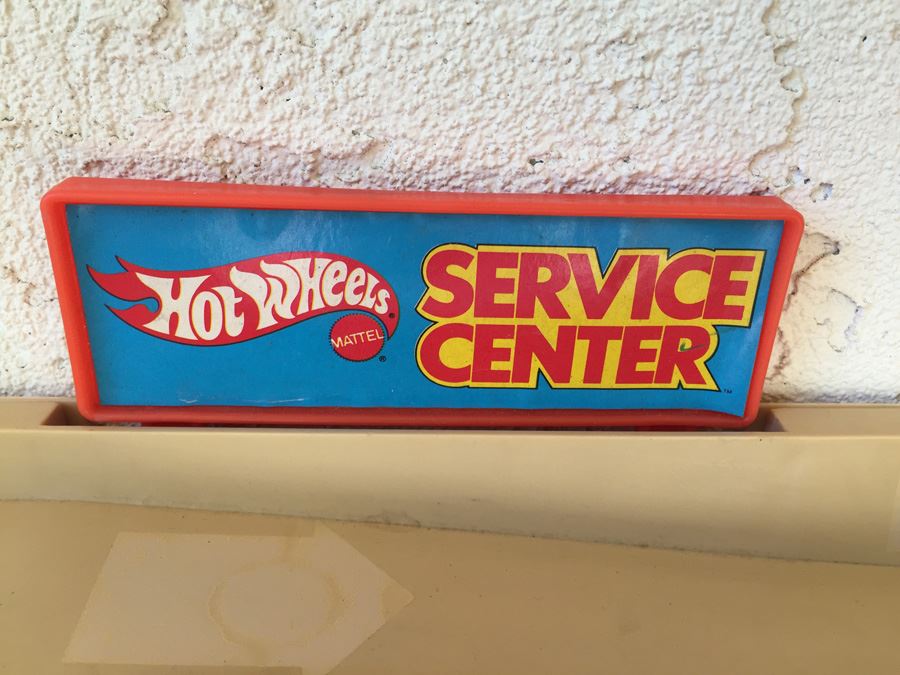 1979 hot wheels service center