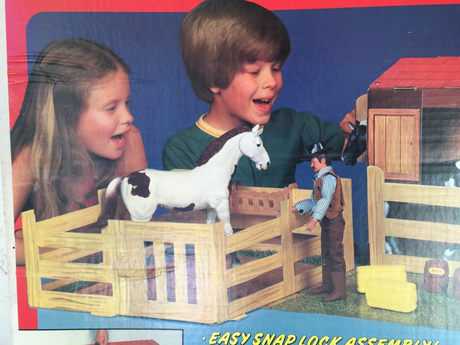 Ranch And Corral Set New In Box By Empire Toys 1977 [Photo 2]