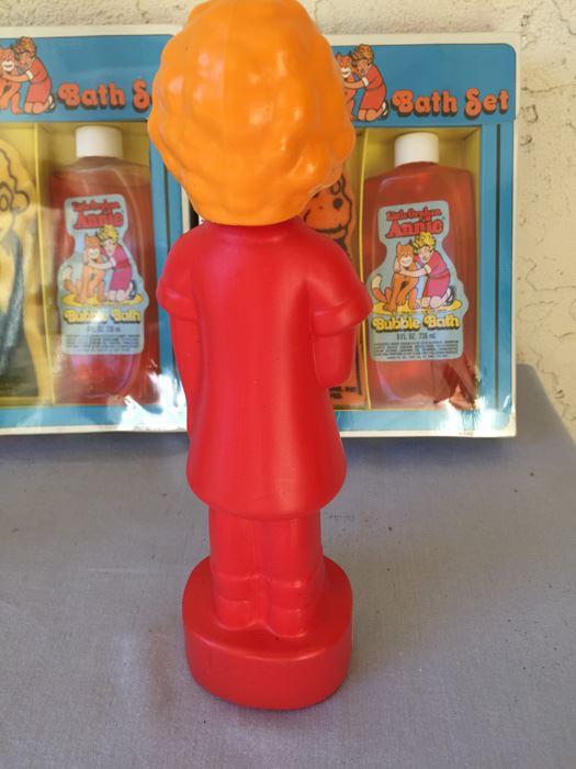 Lot Of Little Orphan Annie Bubble Bath Items 1978 [Photo 7]