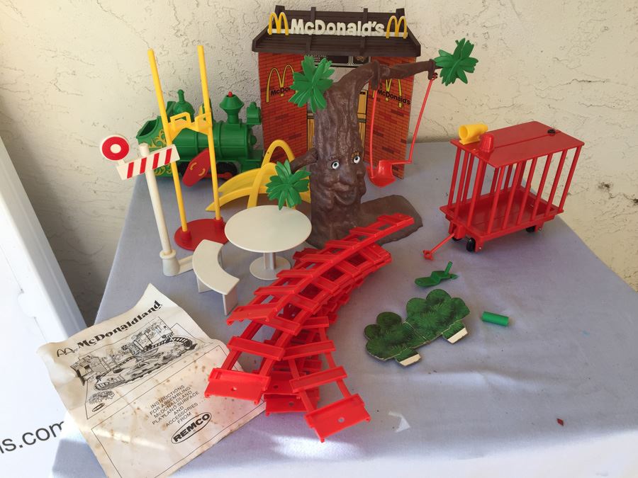 McDonaldland REMCO Playset McDonalds 1976