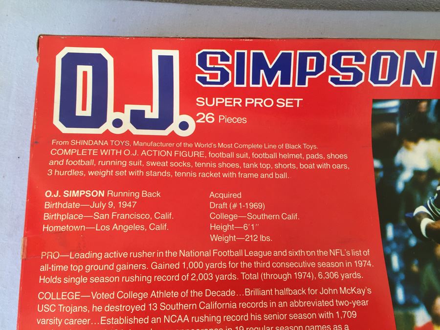 O. J. Simpson The Juice 9 1/2 Inch Action Figure Super Pro Set 26 Pieces New In Box Shindana Toys 1975 [Photo 13]