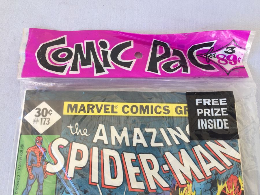 Sealed Marvel Comics 3 Comic Books The Amazing Spider-Man #173, Marvel Two-In-One #32 + MYSTERY COMIC BOOK + FREE PRIZE [Photo 4]