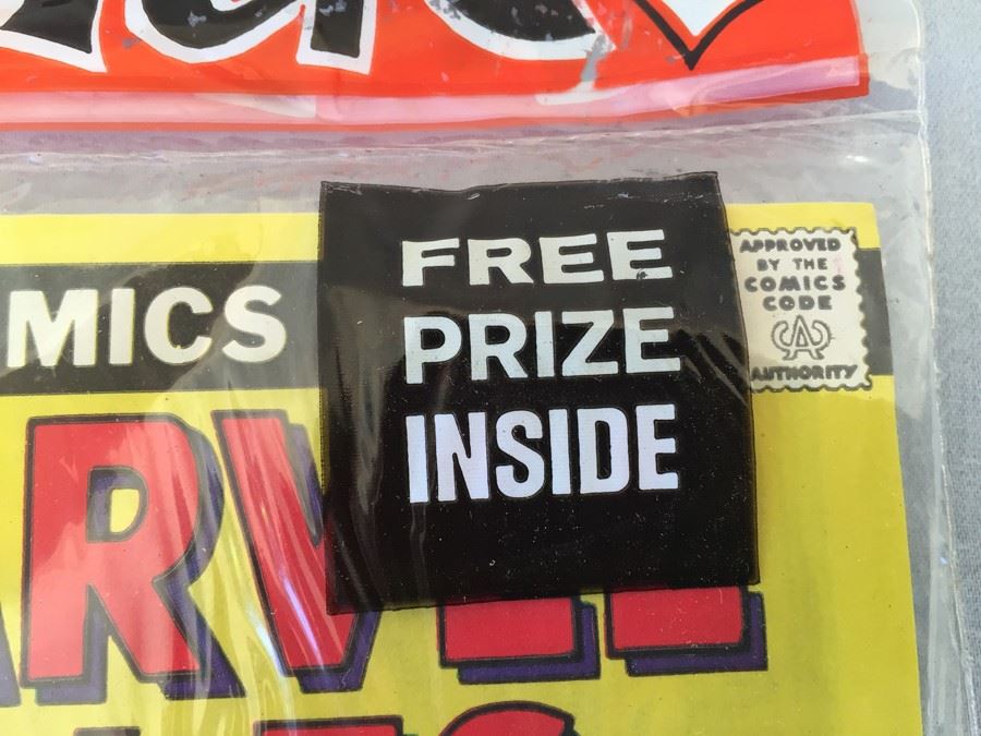 Sealed Marvel Comics 3 Comic Books Marvel Tales #84, The Incredible Hulk #216 + MYSTERY COMIC BOOK + FREE PRIZE [Photo 3]