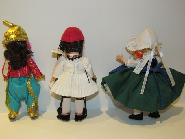 Madame Alexander 8' International Dolls Set of 9 [Photo 3]