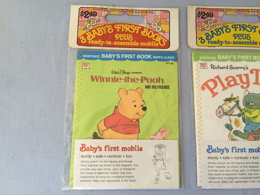 (2) Baby's First Book Plus Mobile New Sealed Walt Disney Winnie-The-Pooh And Richard Scarry's Play Day [Photo 3]