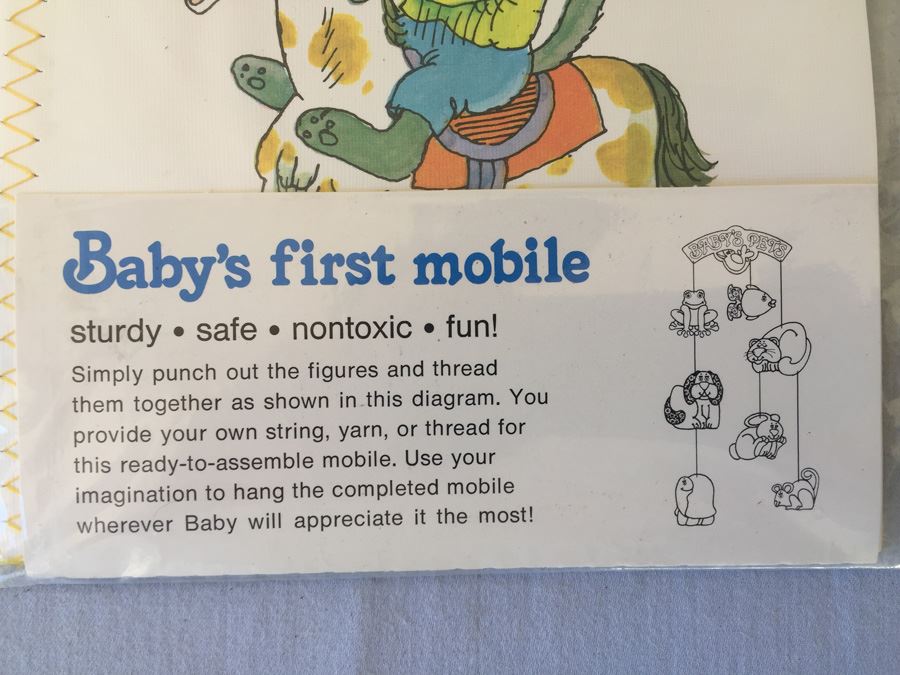 (2) Baby's First Book Plus Mobile New Sealed Walt Disney Winnie-The-Pooh And Richard Scarry's Play Day [Photo 4]