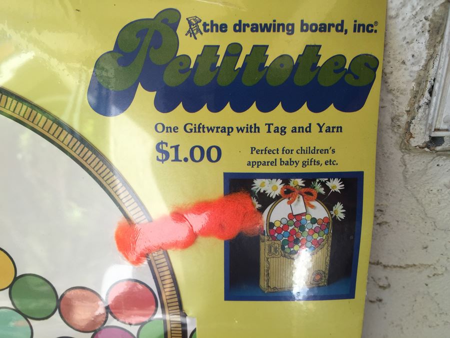 Huge Lot Of Vintage Petitotes Giftwrap With Tag And Yarn New Sealed [Photo 4]