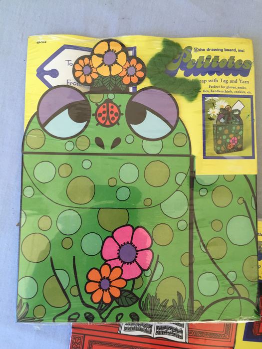 Huge Lot Of Vintage Petitotes Giftwrap With Tag And Yarn New Sealed [Photo 8]