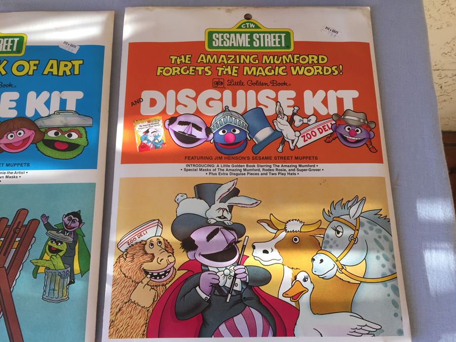 (4) Sesame Street Golden Book And Disguise Kit New In Packaging 1980 [Photo 5]