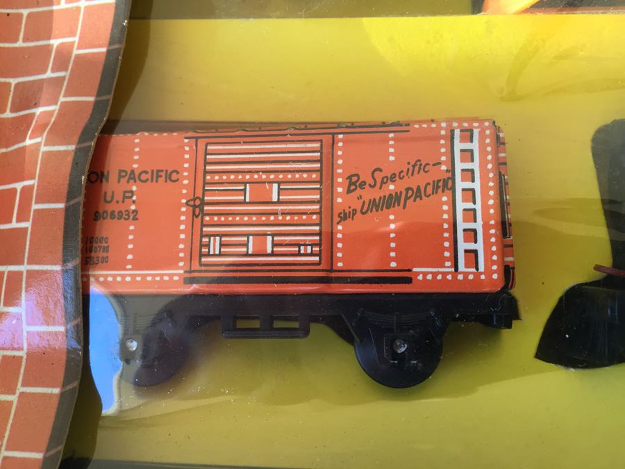 Battery Operated HAJI Japan Litho Freight Train Set With Bridge New In Box No. 3286 [Photo 5]