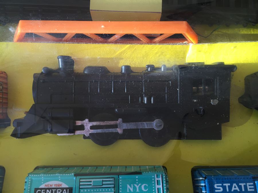 Battery Operated HAJI Japan Litho Freight Train Set With Bridge New In Box No. 3286 [Photo 6]