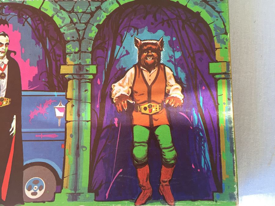 The Monster Squad Board Game MB From TV Show 1977 [Photo 7]