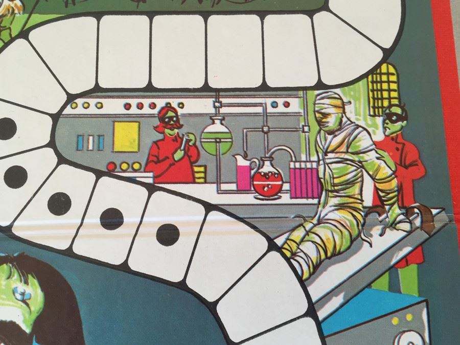 The Monster Squad Board Game MB From TV Show 1977 [Photo 14]