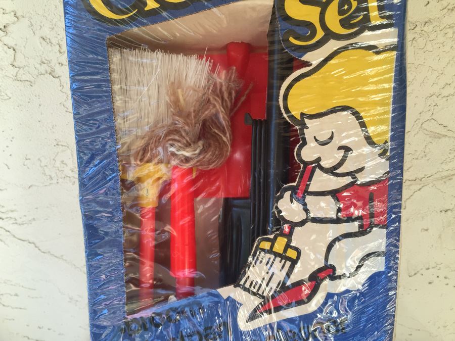 Toy House Cleaning Set New In Box Come Play Products [Photo 3]