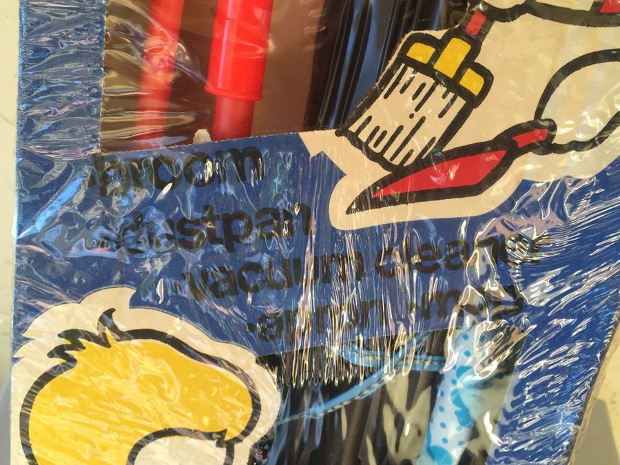 Toy House Cleaning Set New In Box Come Play Products [Photo 4]