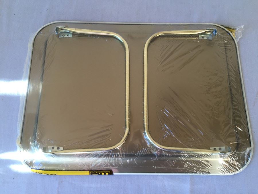 T.V. Lap And Bed Tray Folding Table Walt Disney's Mickey Mouse New [Photo 6]