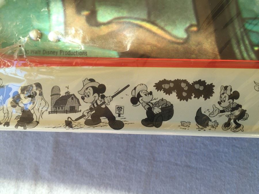 T.V. Lap And Bed Tray Folding Table Walt Disney's Mickey Mouse New [Photo 5]