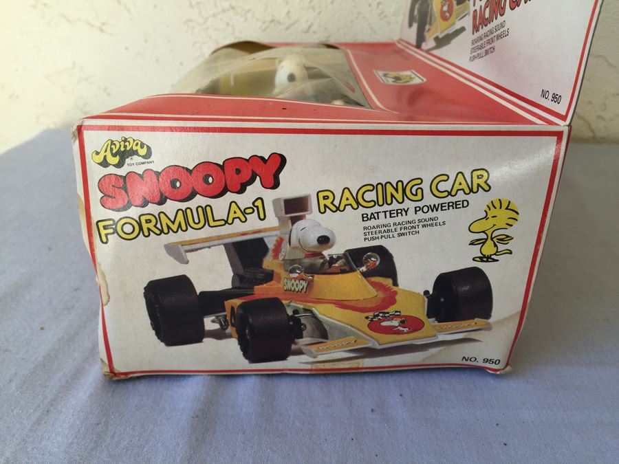 Vintage SNOOPY Formula-1 Battery Powered Racing Car New In Box Aviva Hasbro [Photo 9]