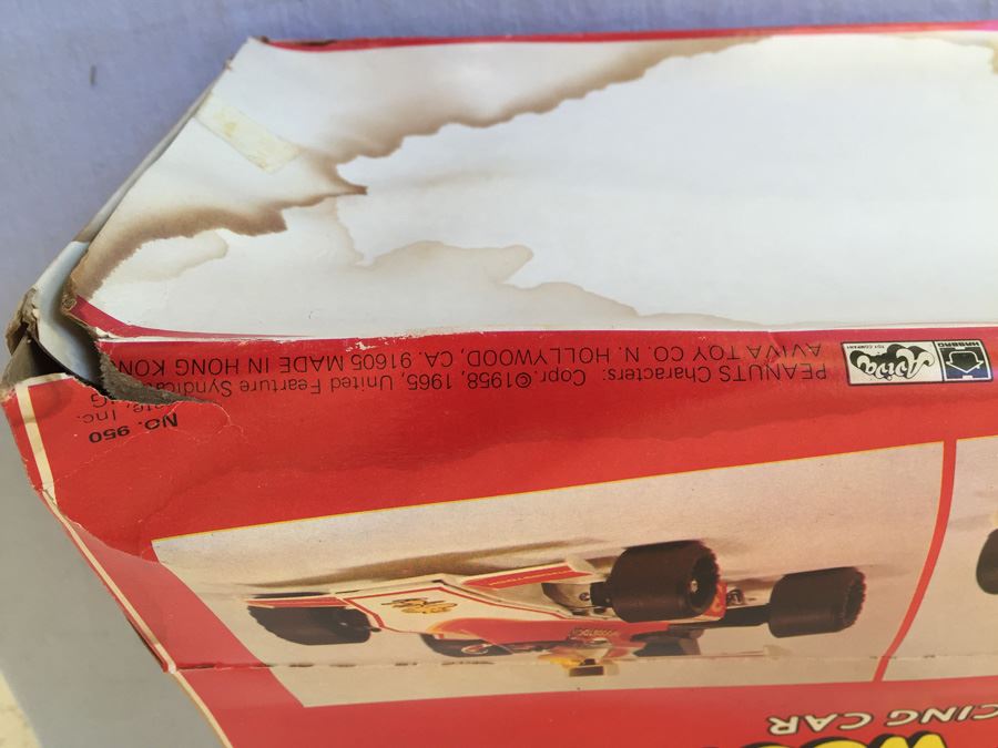 Vintage SNOOPY Formula-1 Battery Powered Racing Car New In Box Aviva Hasbro [Photo 12]