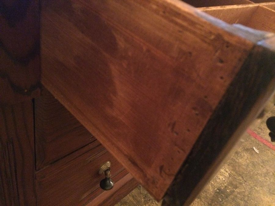 Vintage 3-Drawer Dresser on Casters [Photo 5]