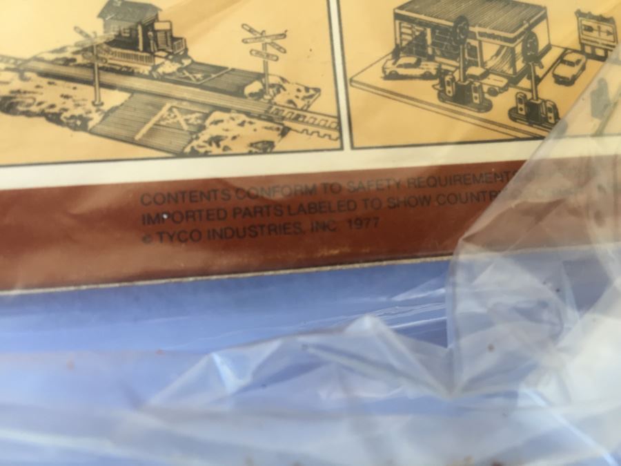 (3) TYCO Train Sets Silver Streak In Original Boxes 1977 [Photo 7]