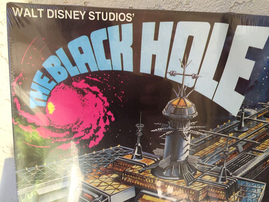 Walt Disney Studios' The Black Hole Cygnus 2 Foot Long Model Kit Sealed New In Box MPC 1979 Rare [Photo 4]