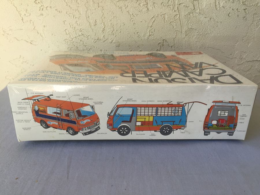 Vintage Datsun Camper Van Plastic Model Kit Mini Craft Sealed New In Box [Photo 9]