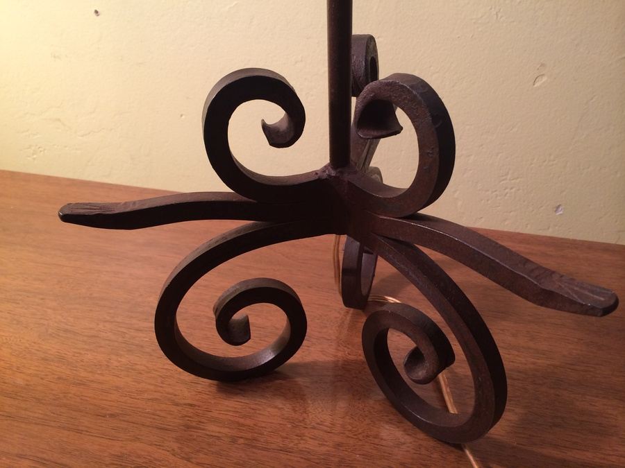 Wrought Iron Lamp [Photo 2]