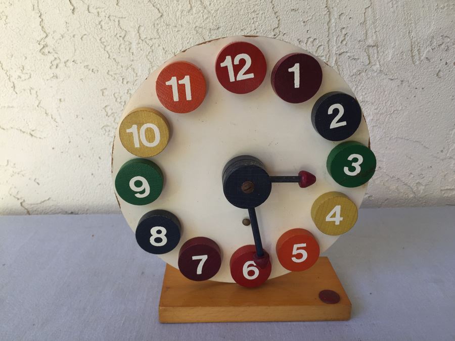 Vintage Learn To Tell Time Clock SIO Made In Holland [Photo 1]