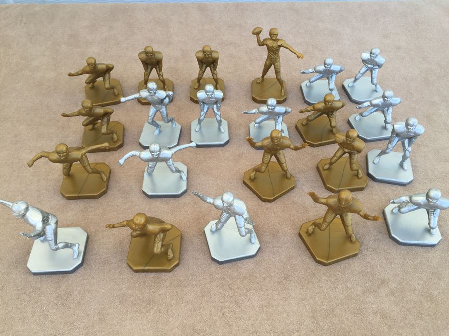 1967 B. H. Neiden Plastic Football Figures Silver And Gold Various Poses Positions 22 Total Players [Photo 1]