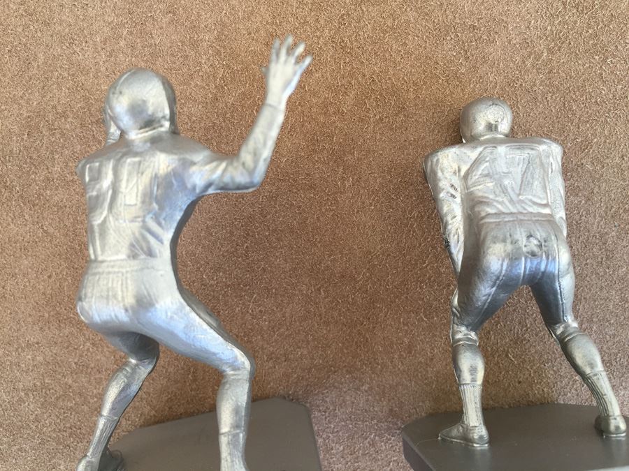 1967 B. H. Neiden Plastic Football Figures Silver And Gold Various Poses Positions 22 Total Players [Photo 9]