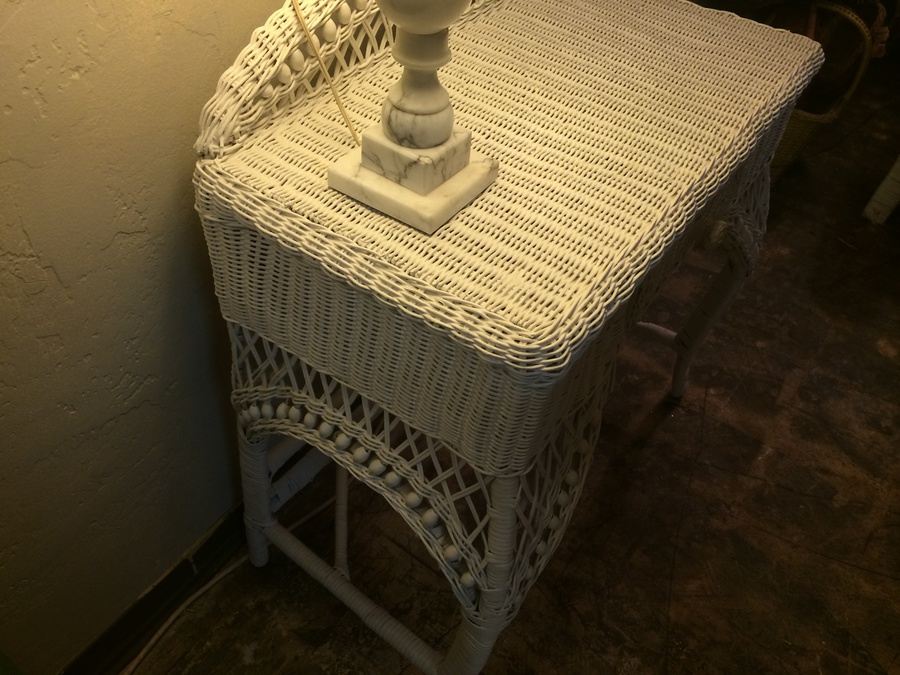 White Wicker Desk with Drawer [Photo 6]