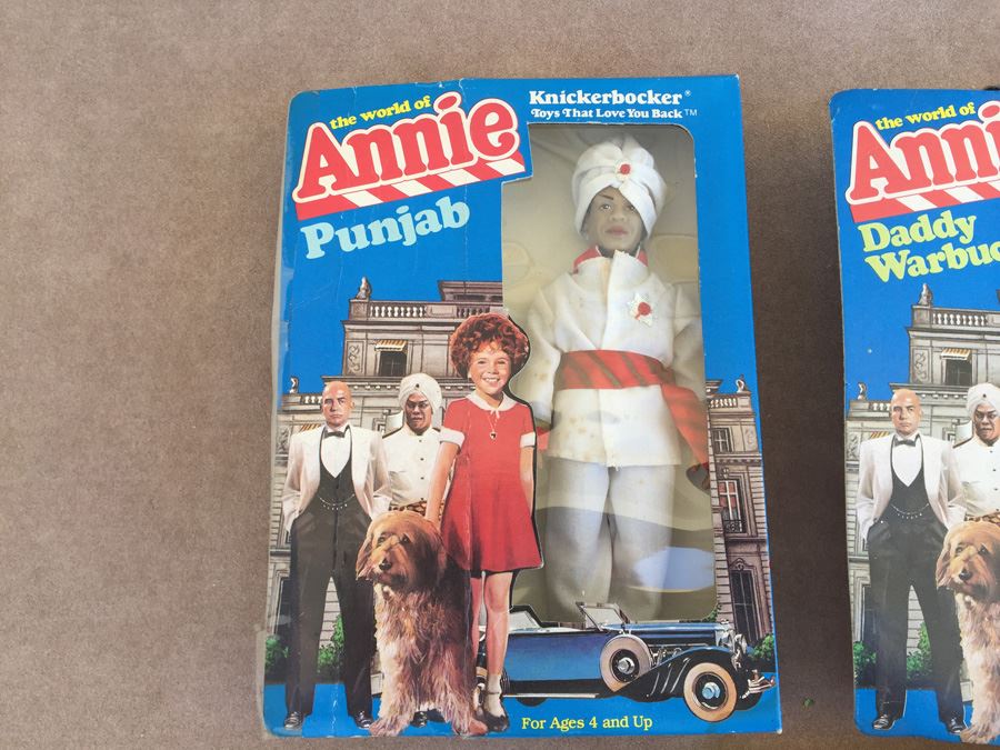 Annie Dolls Action Figures Knickerbocker Toys New In Box Crayola-rola Featuring Annie [Photo 2]