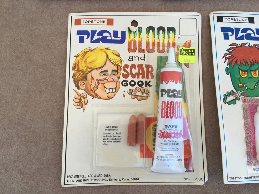 Novelty Lot Play Blood Fake Teeth Scar Gook Evil Eyes Flutter Lashes New On Card  [Photo 5]