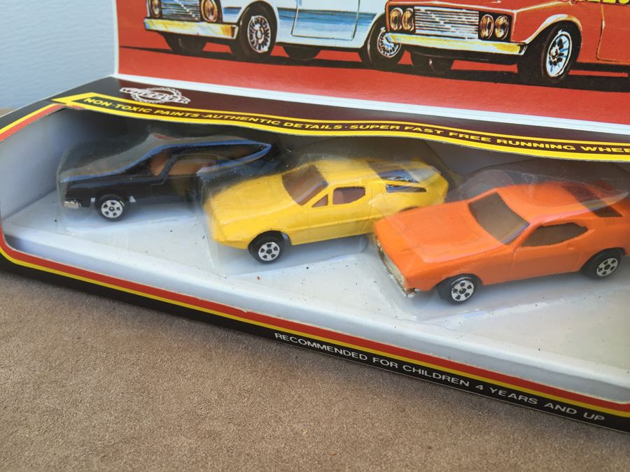 Die-Cast Metal SUPER Pick-Ups And SUPER Cars Hong Kong Wheeler [Photo 10]
