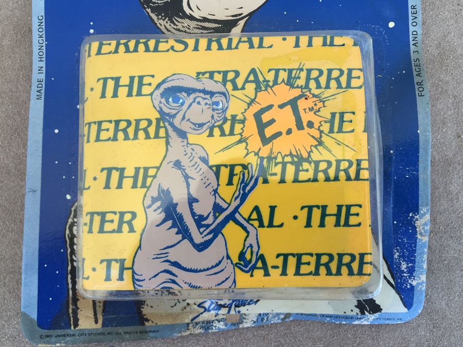 E.T. Movie Wallet New On Card 1982 [Photo 3]