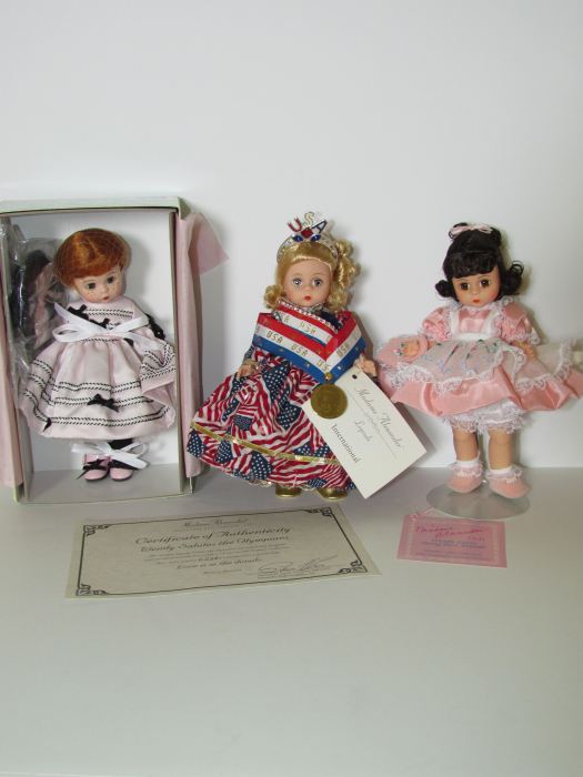 Madame Alexander Large Lot of 24 Dolls [Photo 6]