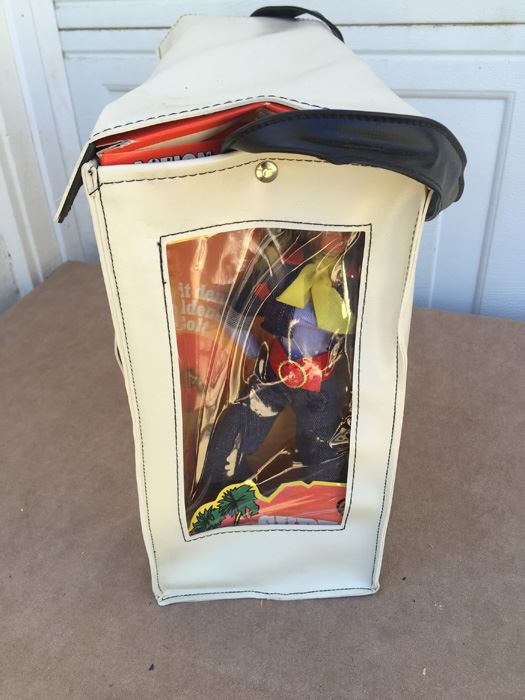 Action Team Set With Action Girl Super Sandy Action Figure, Ski Racing Set, Unterwasser Set And Wind-Driver Set All New In Box With Carrying Case 1975 Hasbro Made In Germany Estimate $350 [Photo 5]