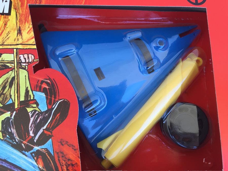 Action Team Set With Action Girl Super Sandy Action Figure, Ski Racing Set, Unterwasser Set And Wind-Driver Set All New In Box With Carrying Case 1975 Hasbro Made In Germany Estimate $350 [Photo 17]