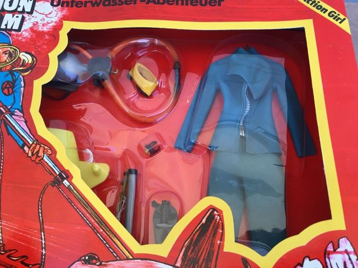 Action Team Set With Action Girl Super Sandy Action Figure, Ski Racing Set, Unterwasser Set And Wind-Driver Set All New In Box With Carrying Case 1975 Hasbro Made In Germany Estimate $350 [Photo 25]
