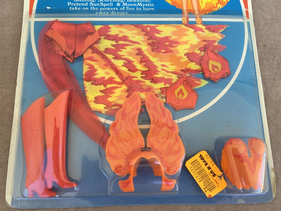 Guardian Goddesses Blazing Fire Costume For Sun Spell And Moon Mystic Dolls Mattel New On Card 1978 [Photo 3]