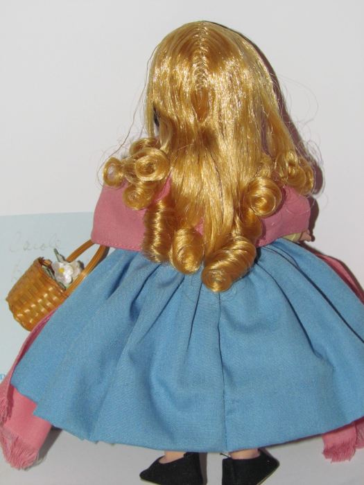 Madame Alexander MADC Signed 8' Briar Rose w/ Princess Aurora Costume & 10' Rapunzel [Photo 6]