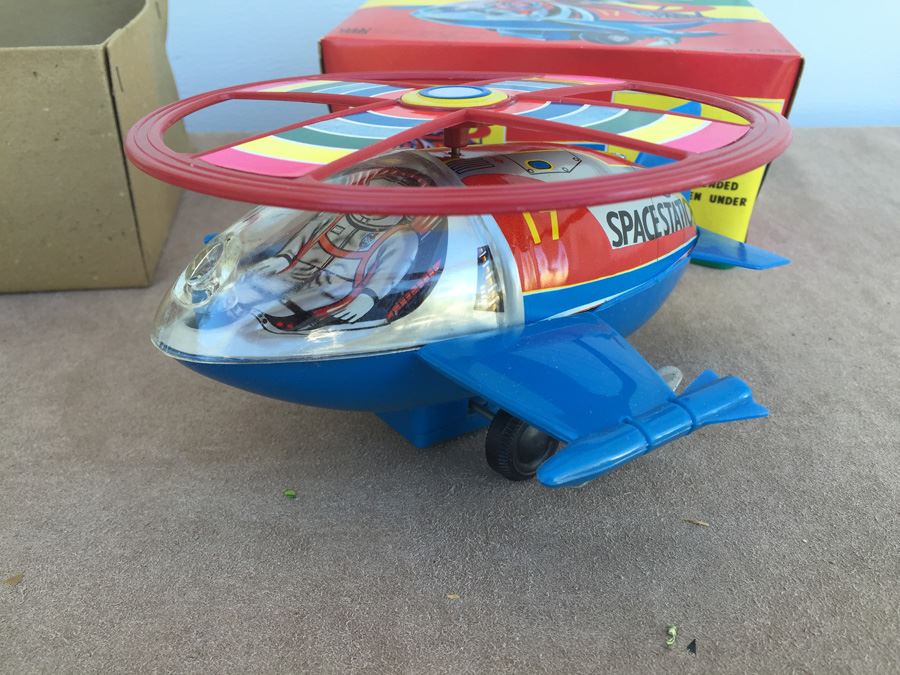 Space Ship Wind-Up U-Turn Action New In Box CT-300 COTC [Photo 11]