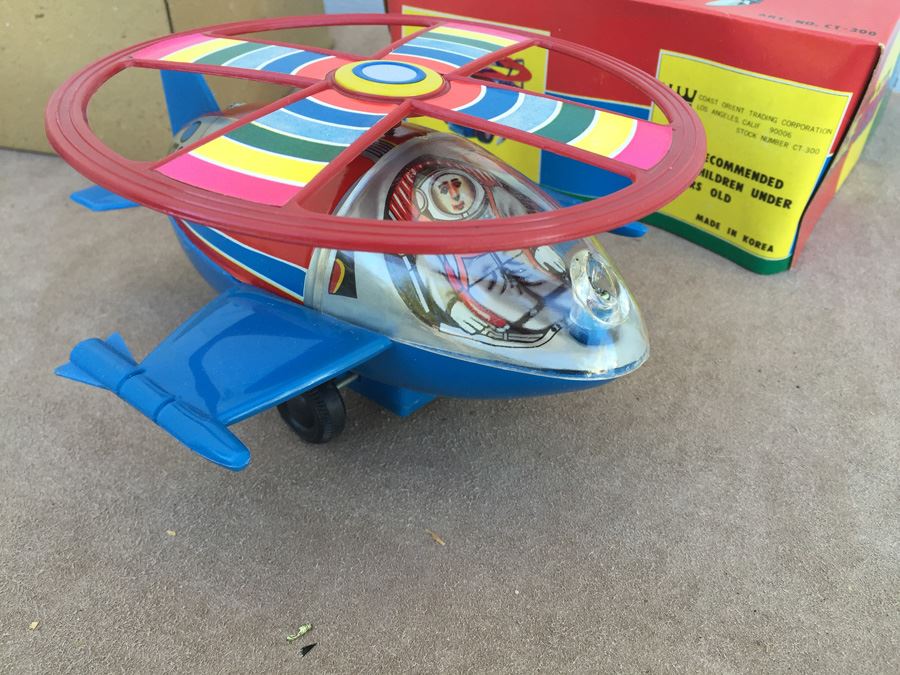 Space Ship Wind-Up U-Turn Action New In Box CT-300 COTC [Photo 2]