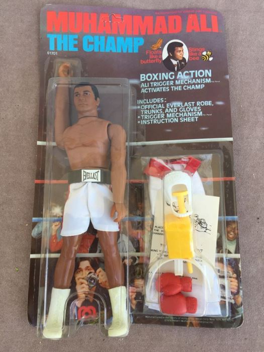 Muhammad Ali The Champ Boxing Action Figure Mego New On Card 1976 [Photo 1]