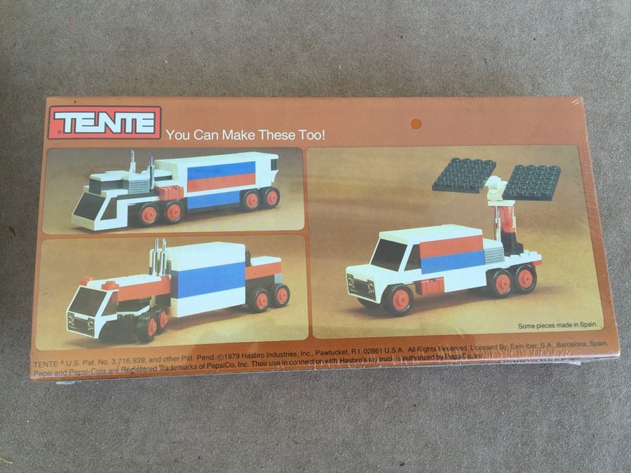 (2) TENTE Construction Model Kits Sealed New In Box 445 Astro Nuclear Fuel Carrier And 223 Pepsi-Cola Truck Hasbro 1979 [Photo 7]