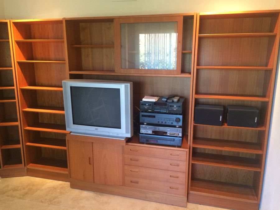 Danish Poul Hundevad Teak Mid-Century Modern Wall Unit [Photo 5]