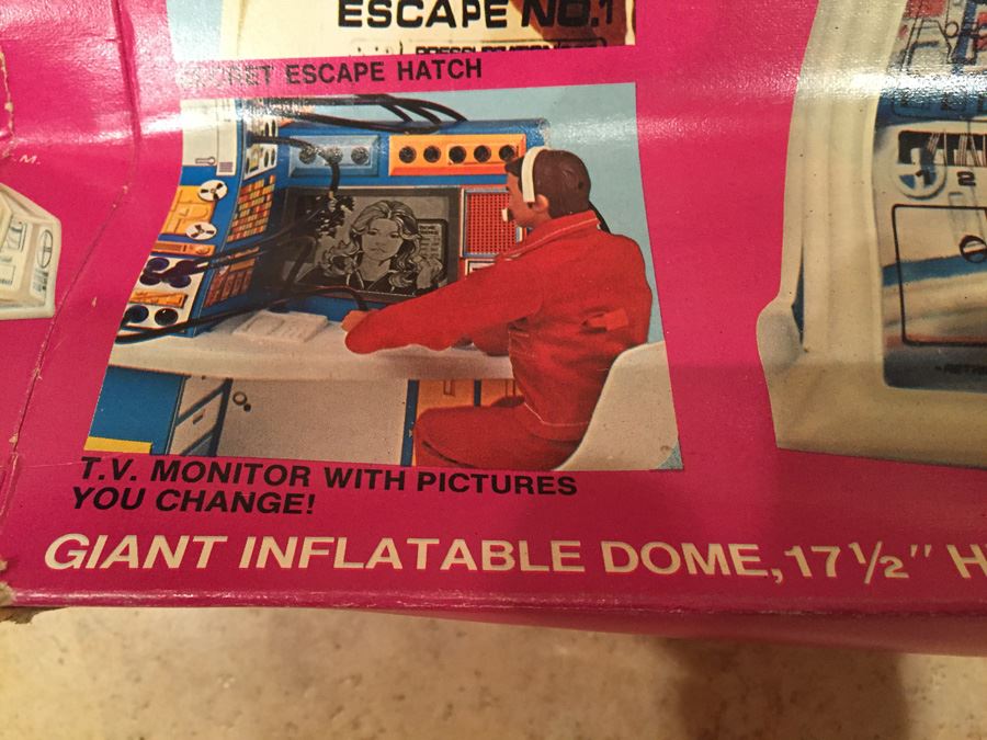 The Six Million Dollar Man Mission Control Center In Box Kenner 1976 [Photo 4]